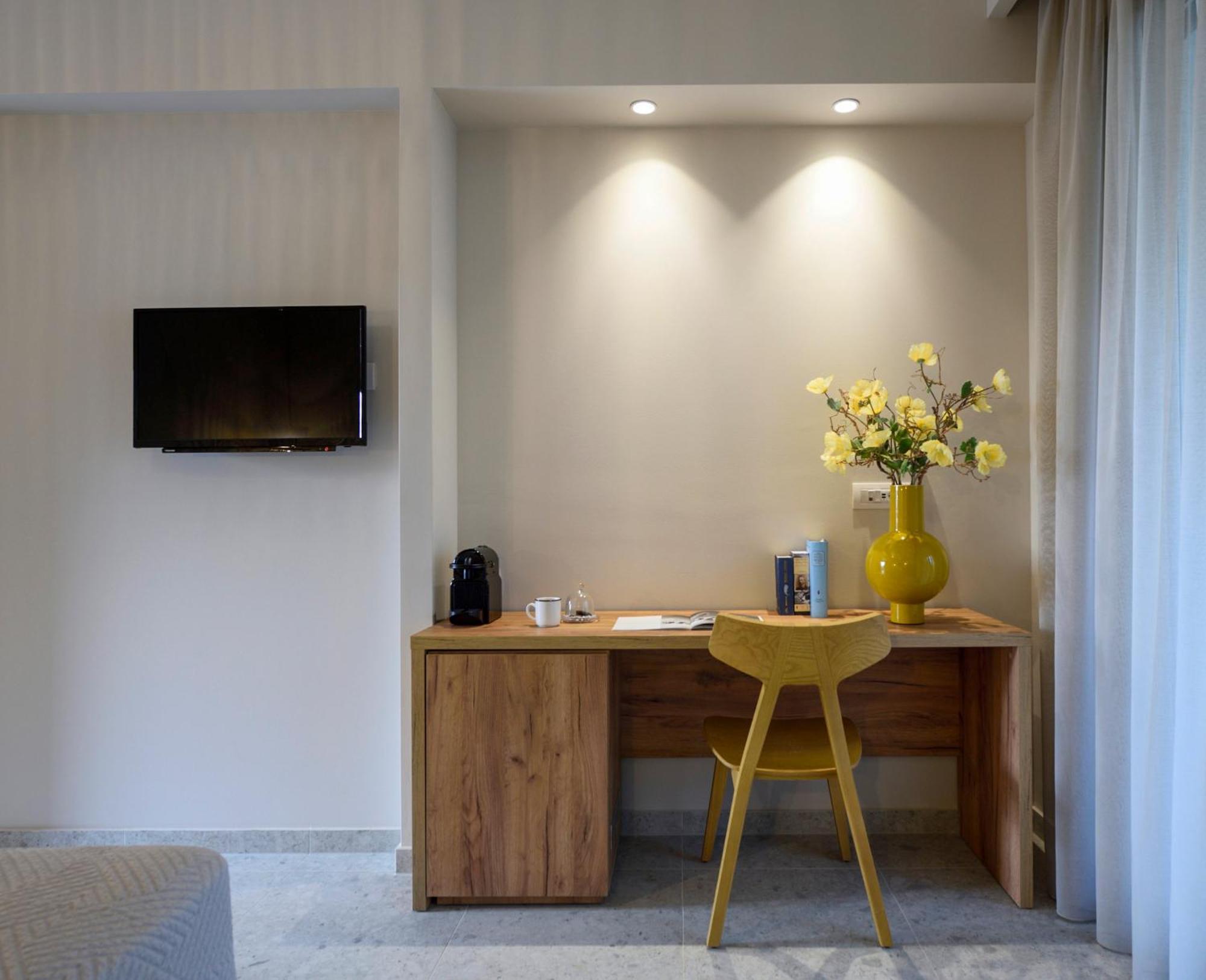 Falena Luxury Rooms Kalyves Polygyrou ภายนอก รูปภาพ